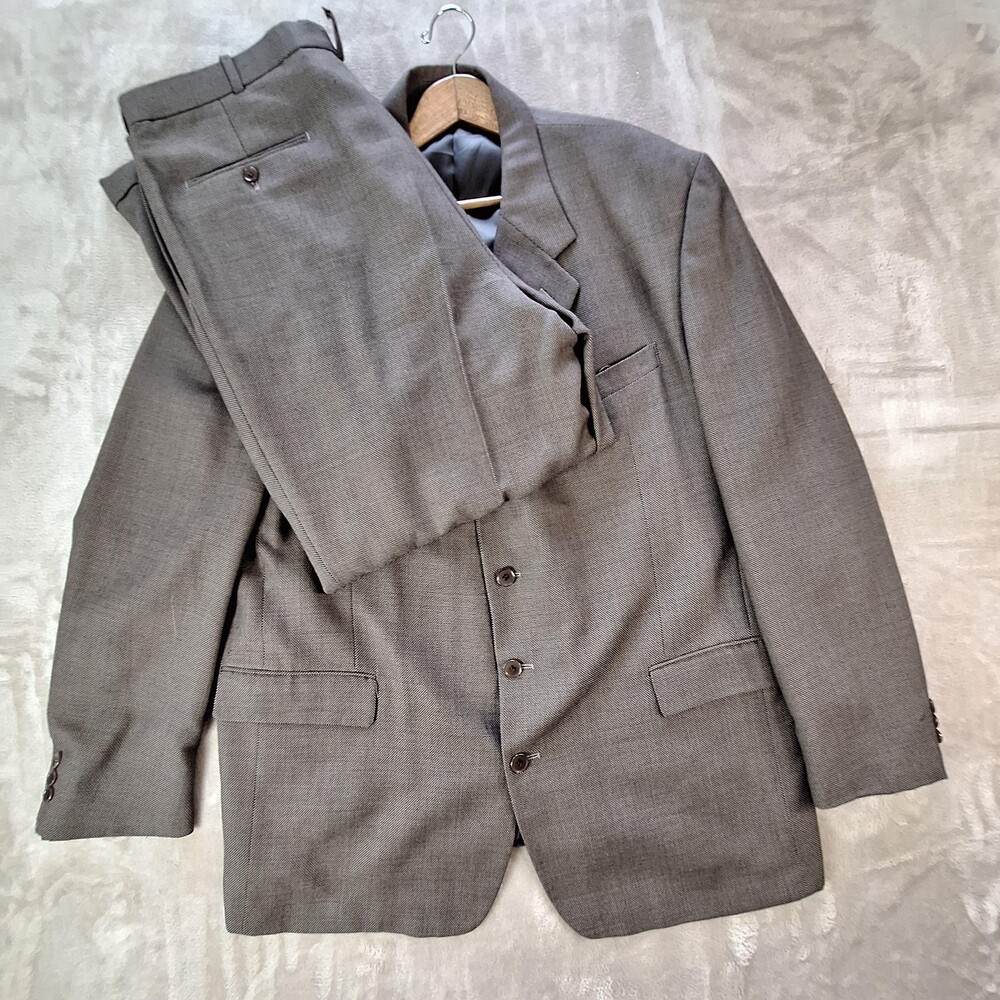 Giovanno Suit Mens 48L 36x30 Brown Poly Wool Geometric 4 Button 2 Piece Formal